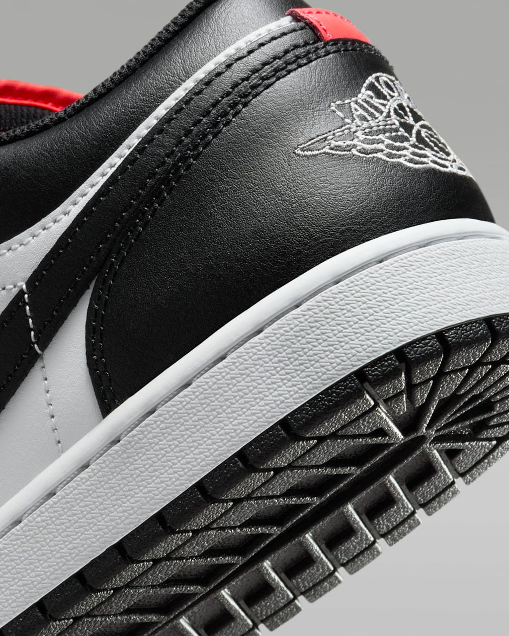 Air Jordan 1 Low