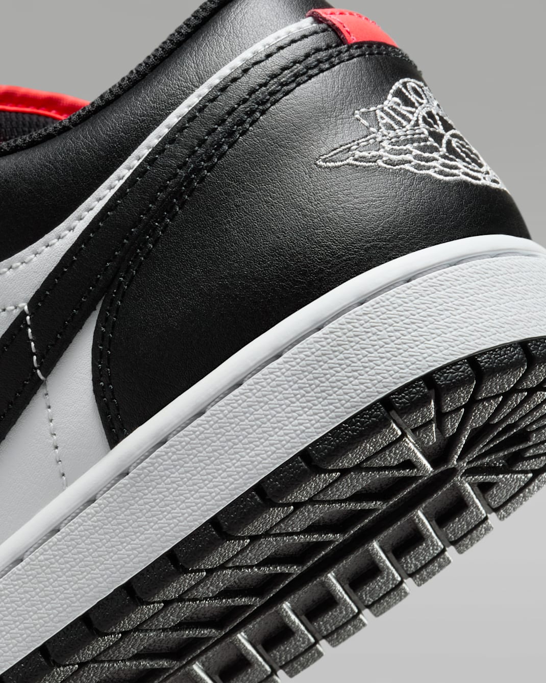 Air Jordan 1 Low