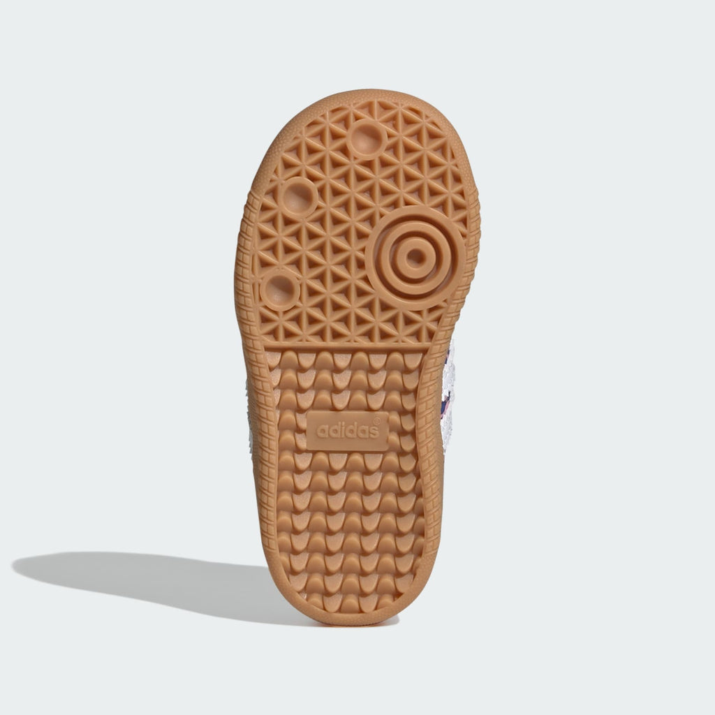https://assets.adidas.com/images/w_1880,f_auto,q_auto/661d220cb23b4f9bb97f88ffe8ff9b83_9366/JQ2006_03_standard.jpg