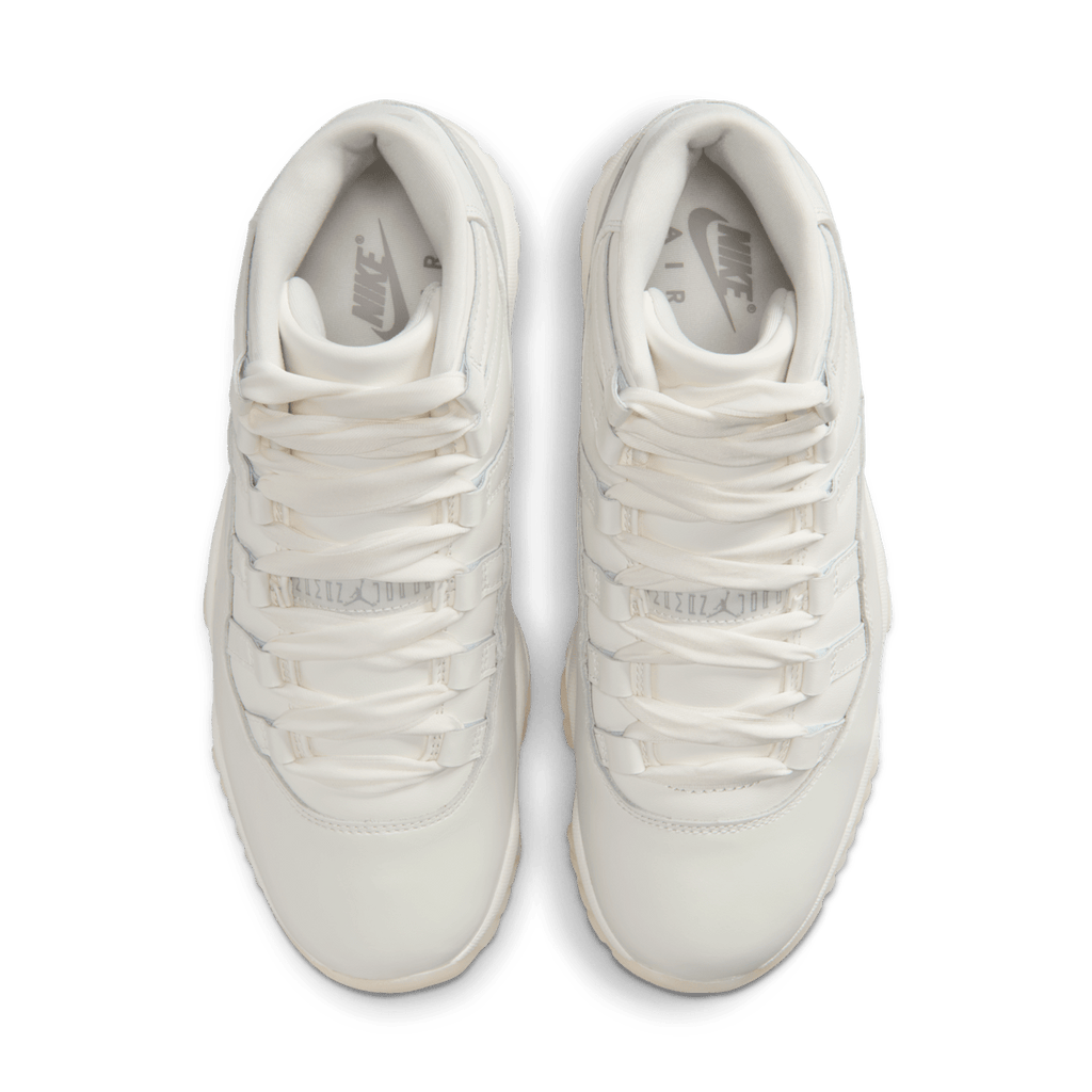 Air Jordan 11 Pearl