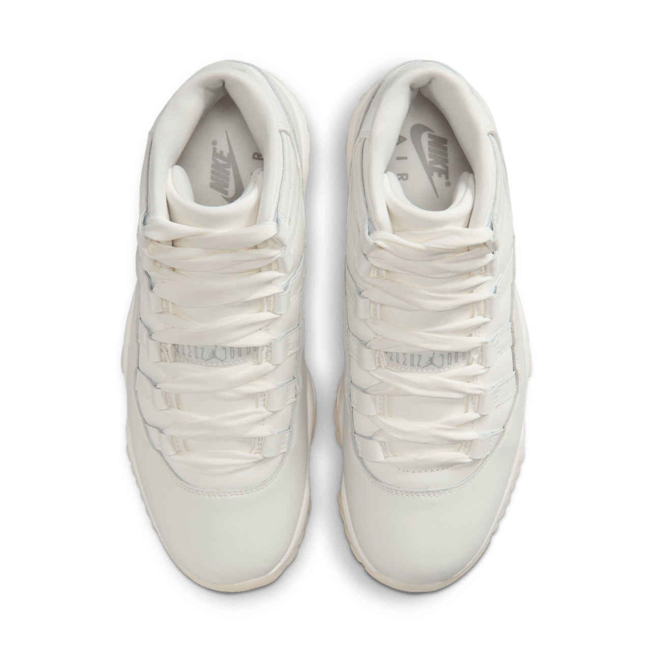 Air Jordan 11 Pearl